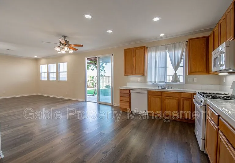 37400 Queen Anne Pl — Photo 6