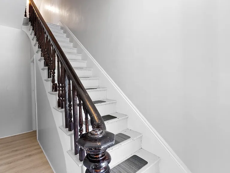 30 Granite St — Photo 11
