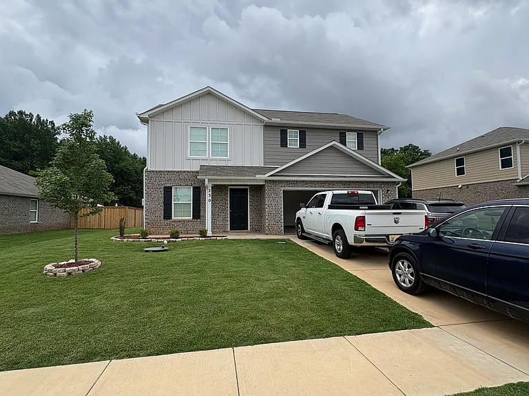 230 Purple Martin Dr — Photo 1