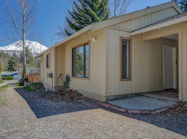 577-579 Walnut St, Weed, CA 96094