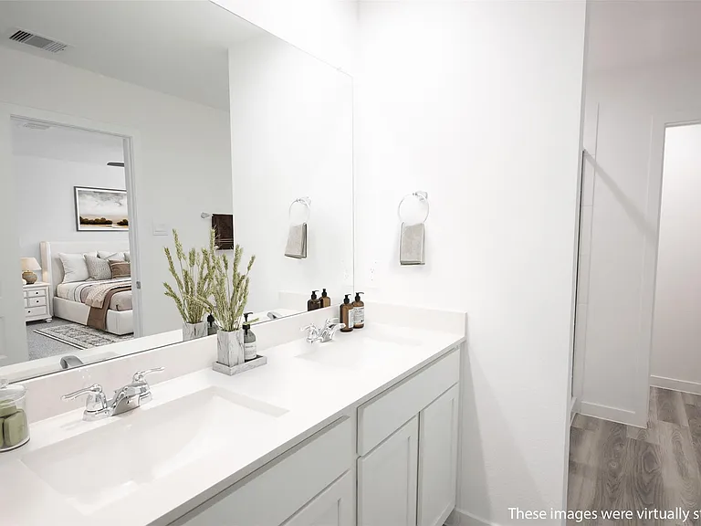 10217 Berkeley Springs Trl — Photo 5