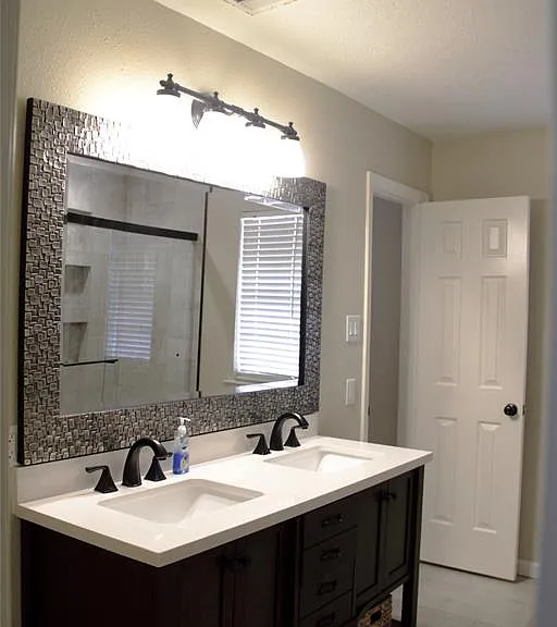 1803 Edinburg Ave — Photo 13