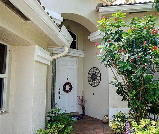 5th image of 711 Cable Beach Ln