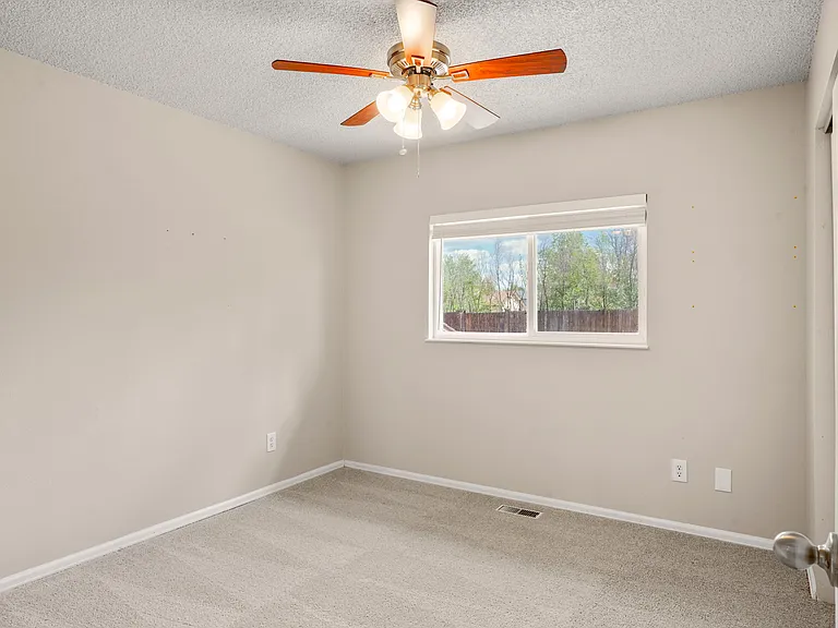 2915 Monica Dr W — Photo 18
