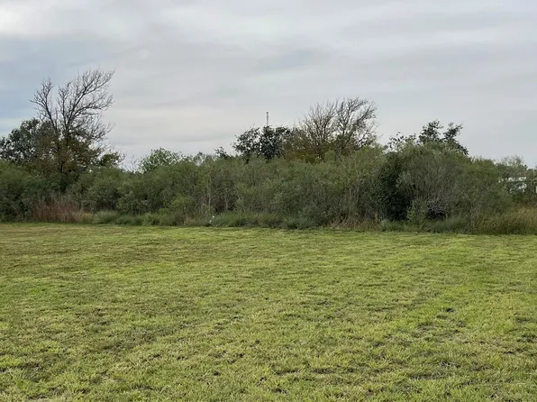 0 Bastrop St, Angleton, TX 77515