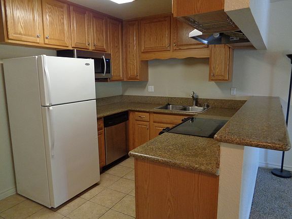 3rd image of 1681 Bayview Heights Dr