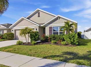 1328 Ocean Spray Dr, Ruskin, FL 33570