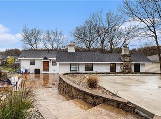 31 C St, Lees Summit, MO 64086
