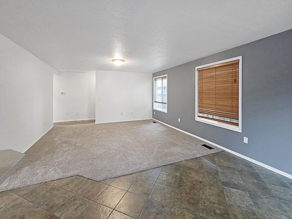 5th image of 10526 SW Windsor Pl