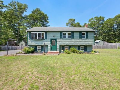 8 Cornish St, Carver, MA, 02330