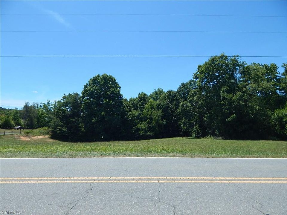 2nd image of 4266 Wallburg Rd