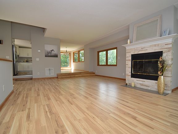 2nd image of 1559 Cumberland St