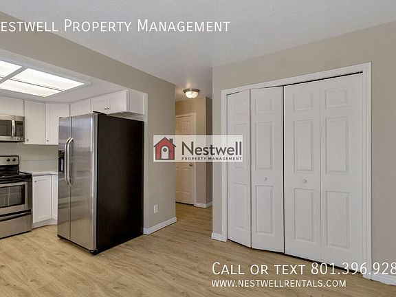 5th image of 1419 Darling St APT 4