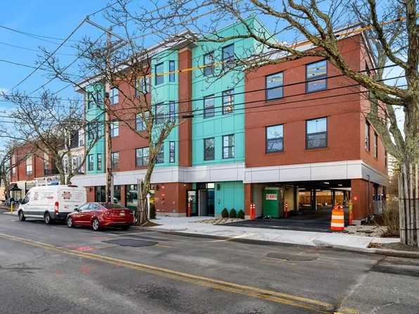 1151 Walnut St #301, Newton Highlands, MA 02461