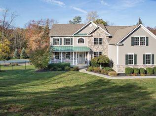 111 Spy Glass Hl, Hopewell Junction, NY 12533