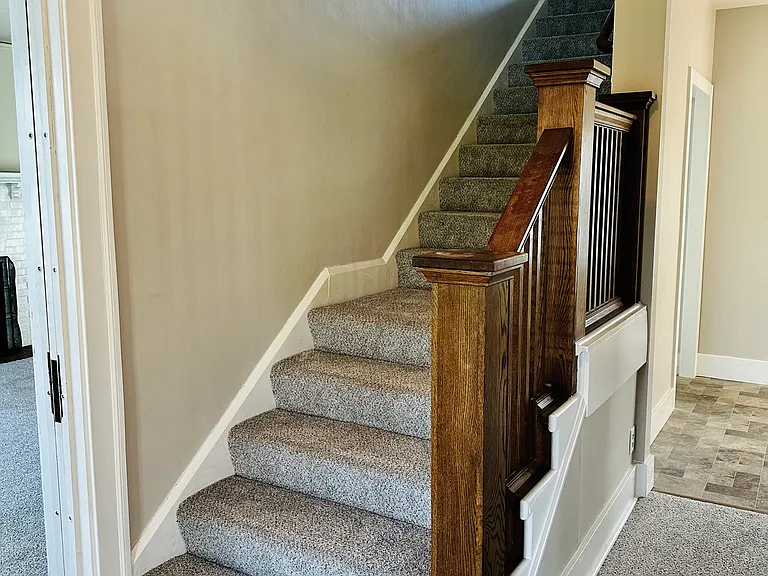 2829 E Main St — Photo 3