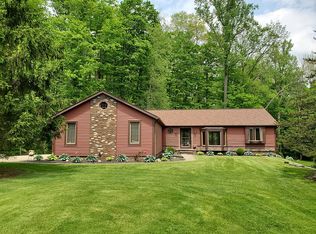 9465 Euclid Chardon Rd, Kirtland, OH 44094
