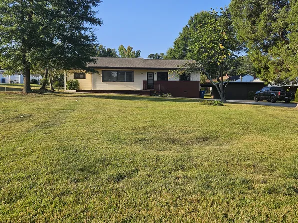 215 Fairson Ave, Salisbury, NC 28144