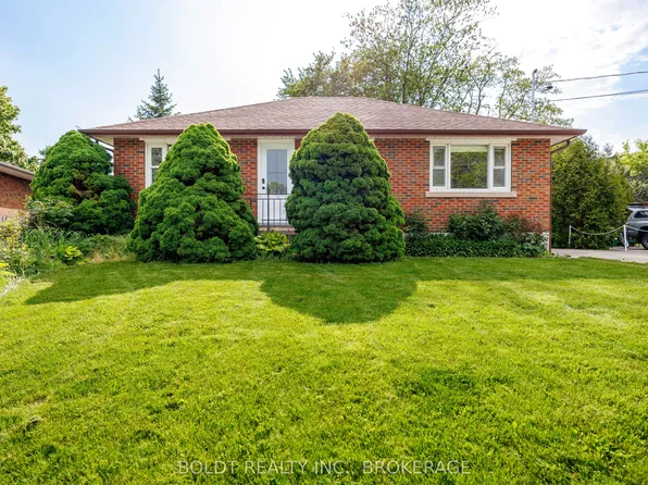127 Louth St, Saint Catharines, ON