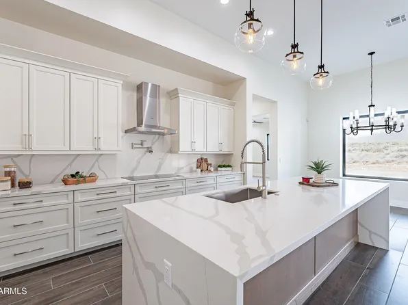 9626 E BUNNY EAR Lane E, Gold Canyon, AZ 85118