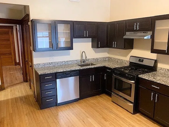 2343 W Iowa St #1 — Photo 1