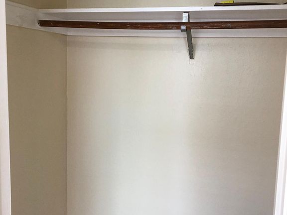 5th image of 1030 Irving St #1