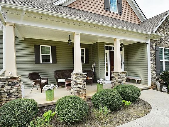 2nd image of 3020 Archer Way Dr