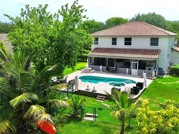 1560 NW 103rd Ter, Coral Springs, FL 33071