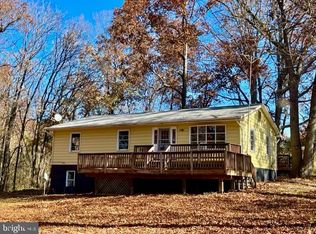 417 Redwood Dr, Rileyville, VA 22650