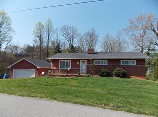 103 Hill St, North Wilkesboro, NC 28659