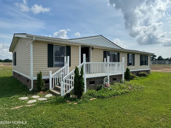 901 E Northern Boulevard, Tarboro, NC 27886
