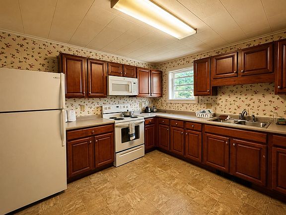 2nd image of 37 Upper Welden Street