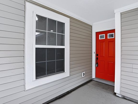 3rd image of 6648 Greendale Ln