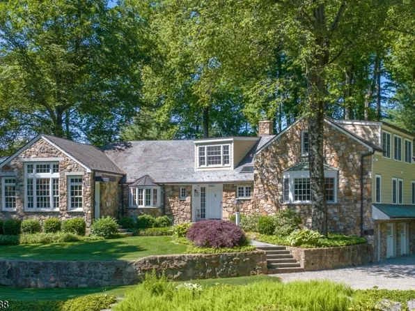 210 Douglass Ave, Bernardsville Boro, NJ 07924