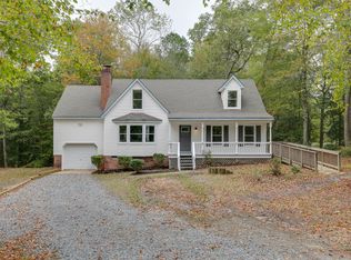 7059 Lord Carrington Dr, Gloucester, VA 23061
