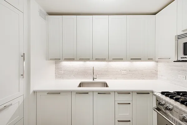 Rented by CORE | media 20