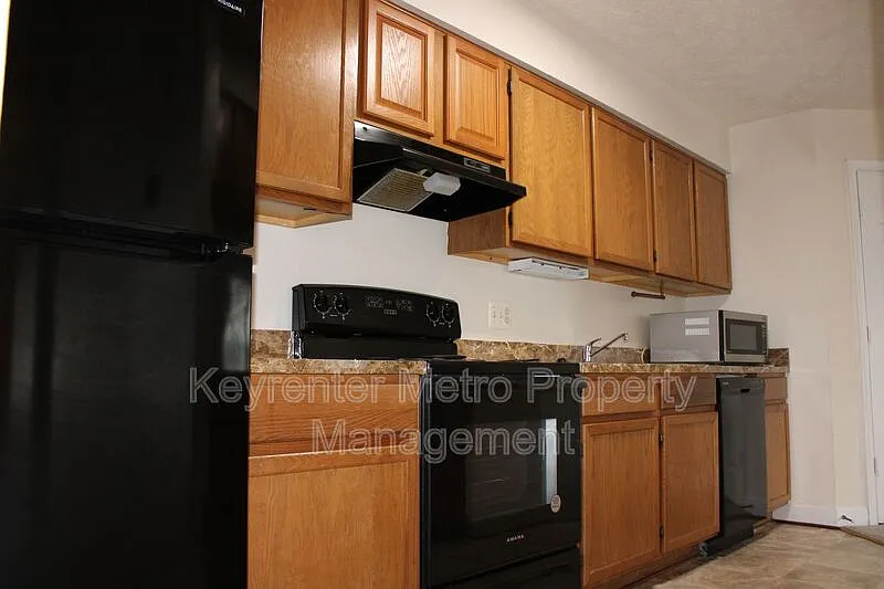 2 bed, 2.0 bath, 1072 sqft, $1,875 — Photo 4