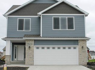 6078 Autumn Dr S, Fargo, ND 58104