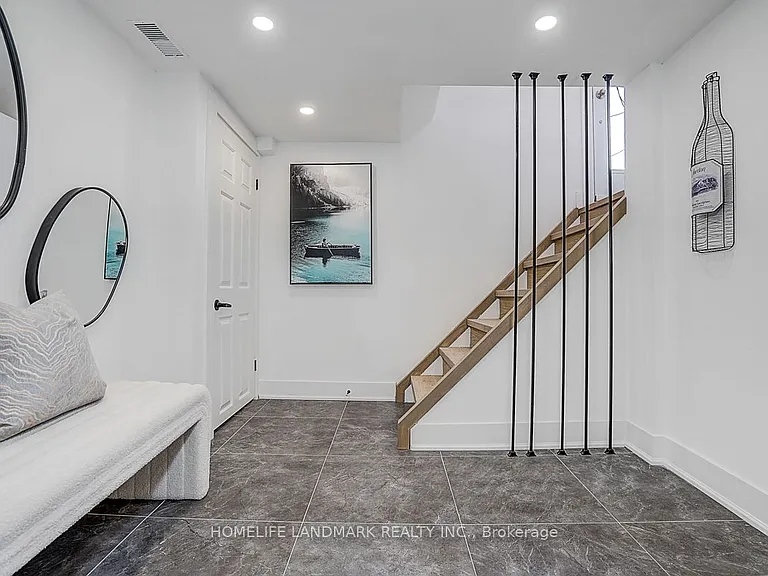 304 Kerswell Dr #2 — Photo 2