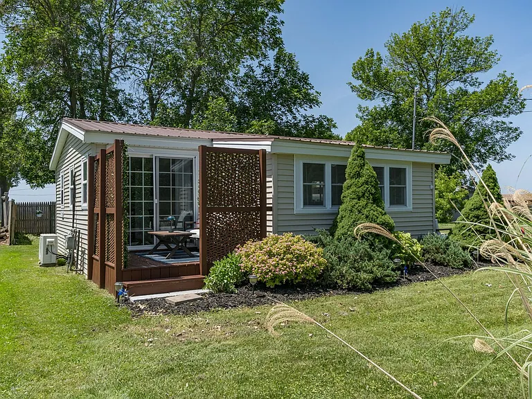 105 Brown Shores Rd — Photo 60