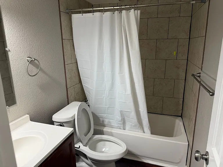 357 NW Newton Dr #11 — Photo 5