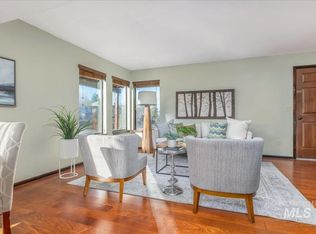 2228 E Roanoke Dr, Boise, ID 83712