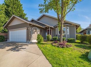 2223 Gayle Way, Grants Pass, OR 97527