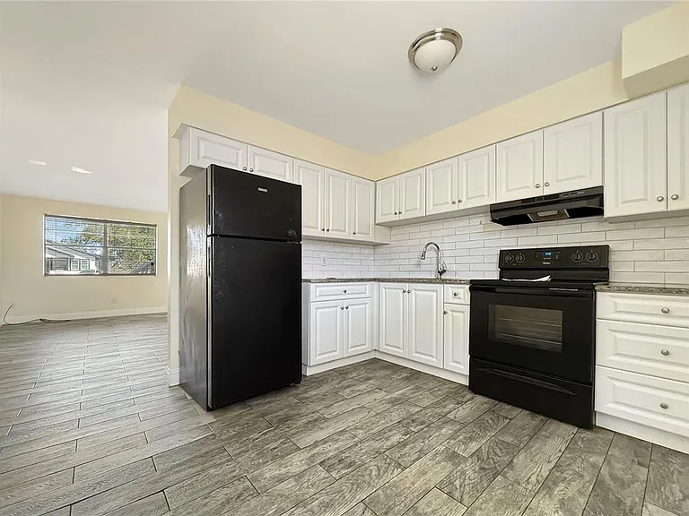 820 State Ave #2 — Photo 4