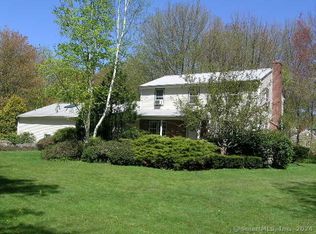 95 Hunters Trl, Madison, CT 06443