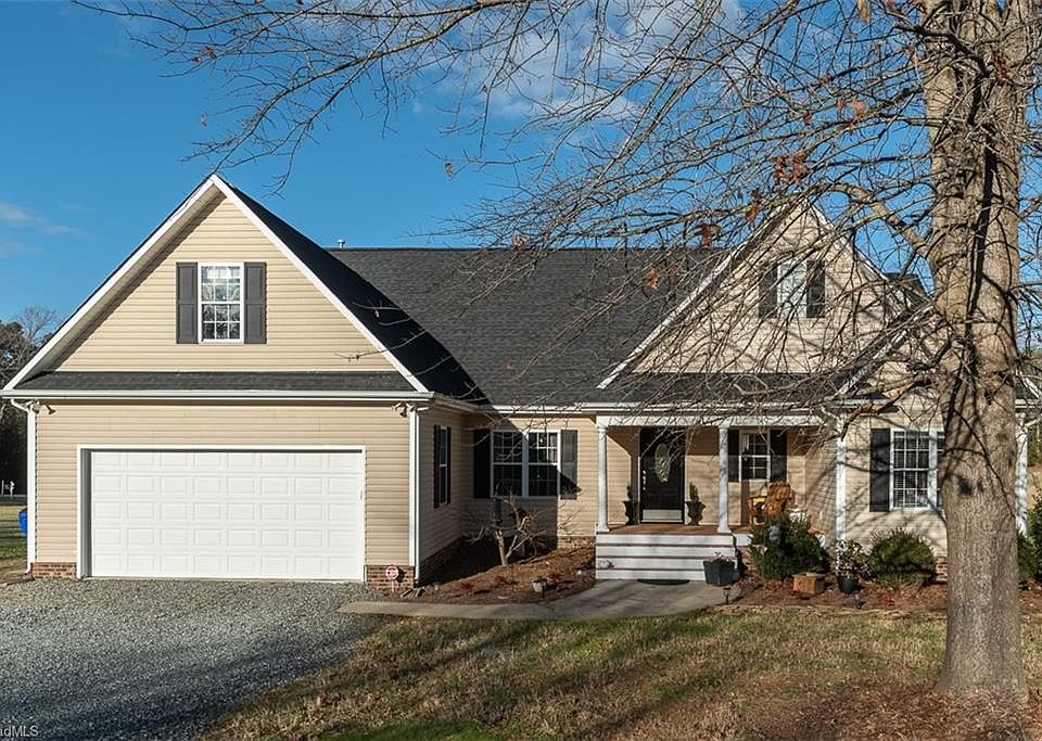 1st image of 5106 Meadow Field Dr
