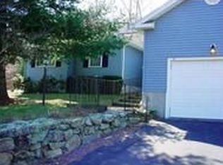 34 Deacon St, Northborough, MA 01532