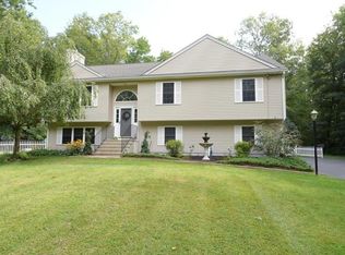 1122 Chopmist Hill Rd, Scituate, RI 02857