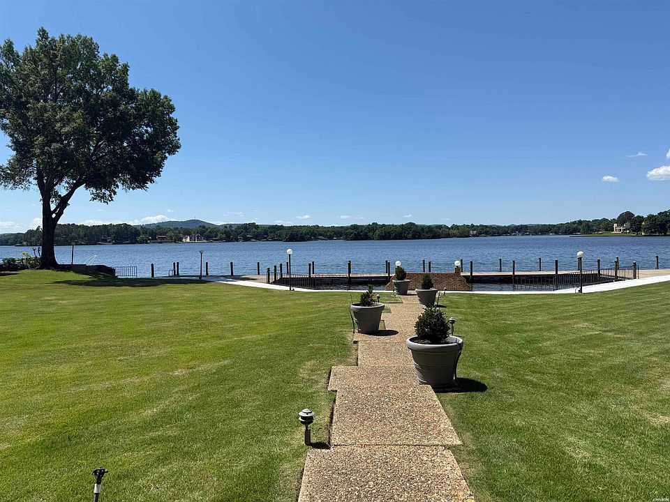 1st image of 1201 Lakeshore Dr APT 36