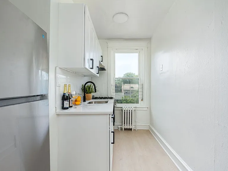 Belmont Place — Photo 31